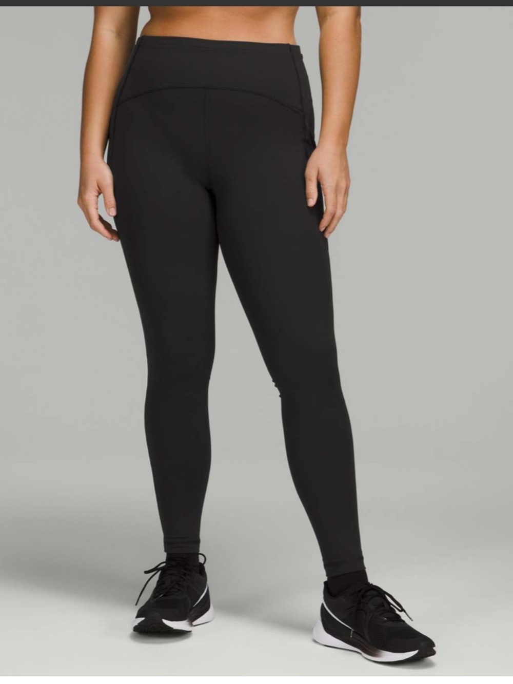 Lululemon Swift Speed High-Rise Tight 28"
Black (Second Release) size 28